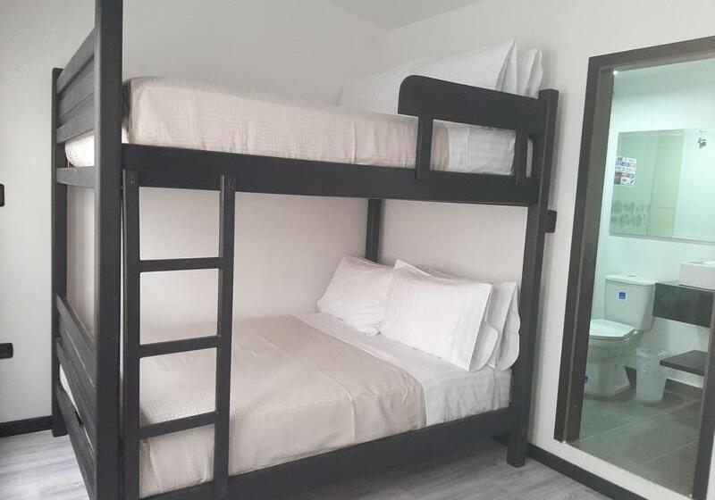 Четырехместный Номер Стандарт, Posada La Marinera