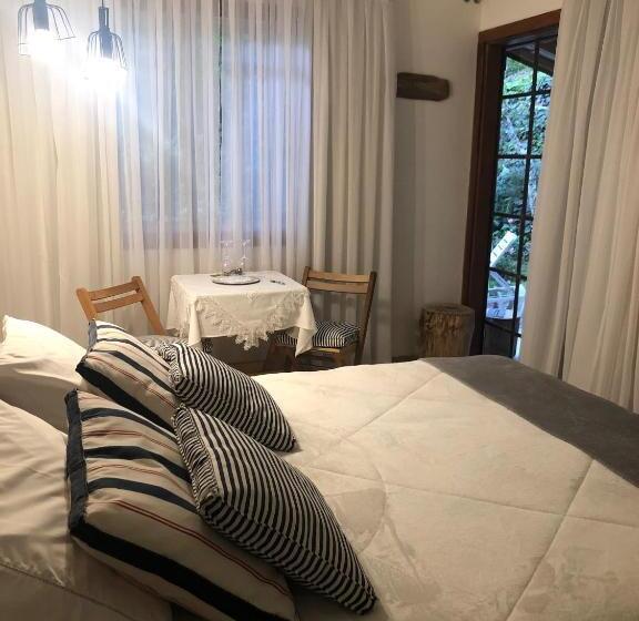 جناح سرير ملكى, Aconchego Da Roça