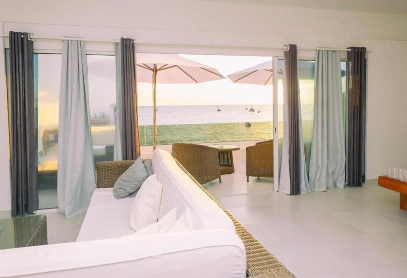 استودیوی لوکس, Etoile Blanche