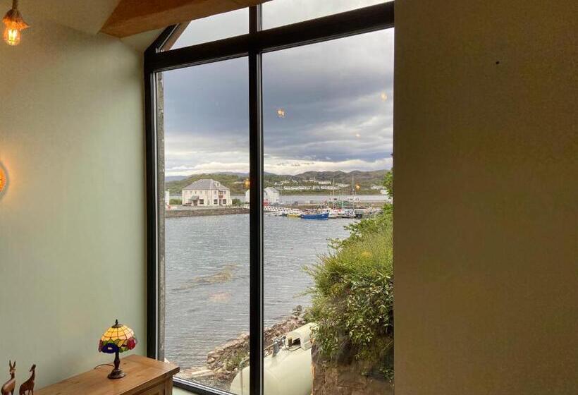 Номер Стандарт, Hillside