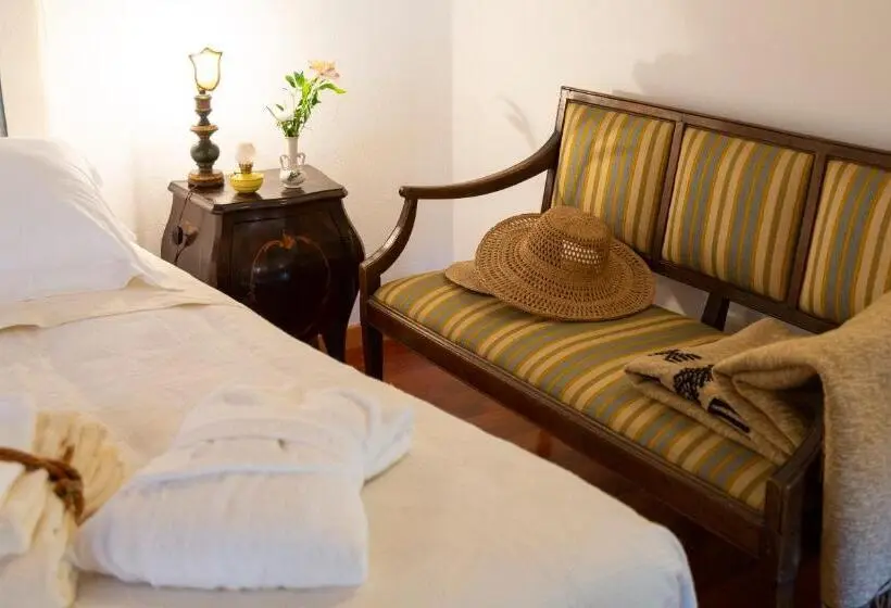 Deluxe-huone Puutarhanäkymä, Palazzo Sismonda
