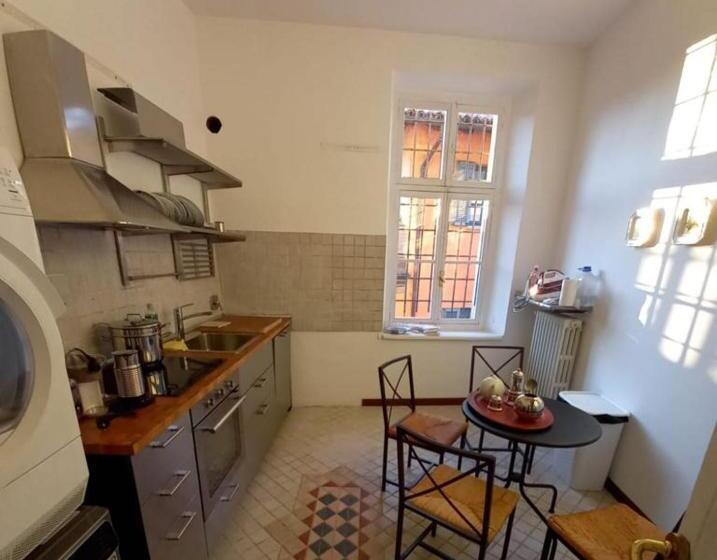 דירת חדר עם טרסה, Palazzo Sismonda