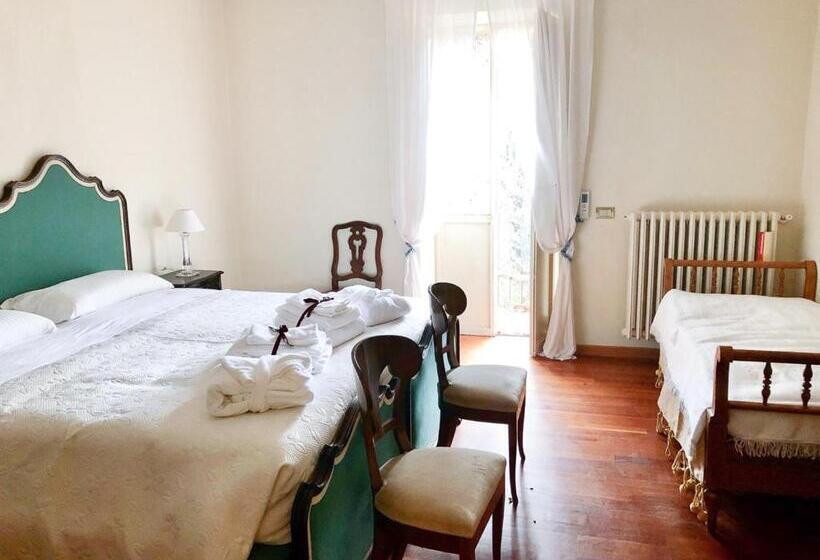 דירת חדר עם טרסה, Palazzo Sismonda