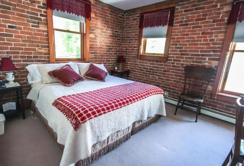 キングサイズベッドのスタンダードルーム, Bross Hotel B & B