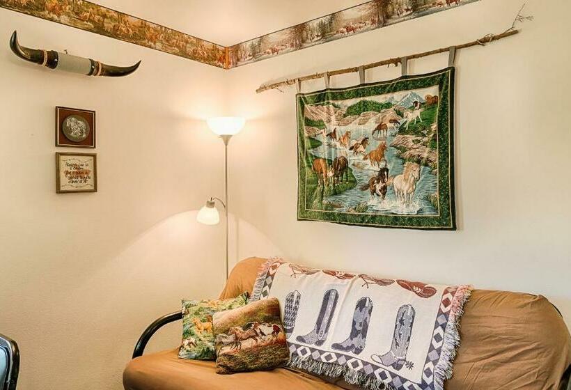 منزل غرفة نوم واحدة, Eden Valley Ranch