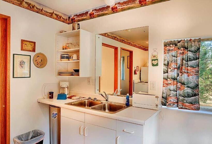 منزل غرفة نوم واحدة, Eden Valley Ranch