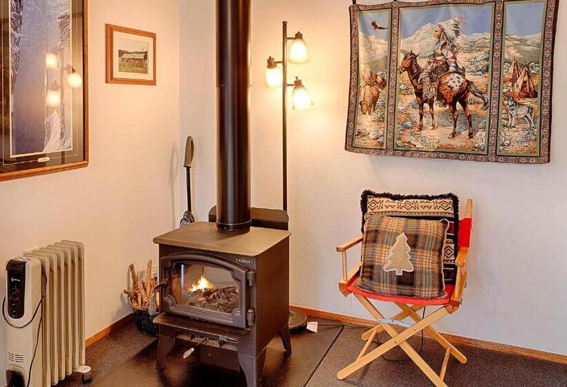 منزل غرفة نوم واحدة, Eden Valley Ranch