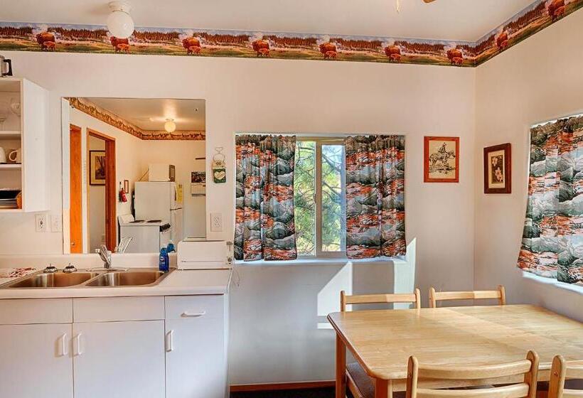 منزل غرفة نوم واحدة, Eden Valley Ranch