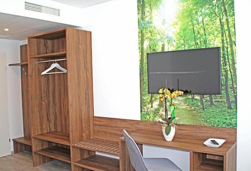 غرفة قياسية, Nemetz Motel