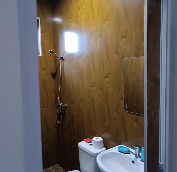 اتاق لوکس, Guest House Irakli