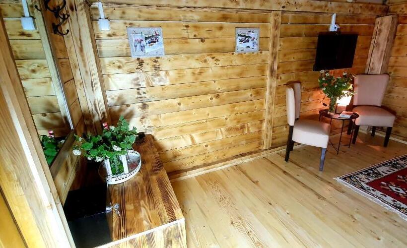 بانگلوی سوپریور, Rafting Centar Rt