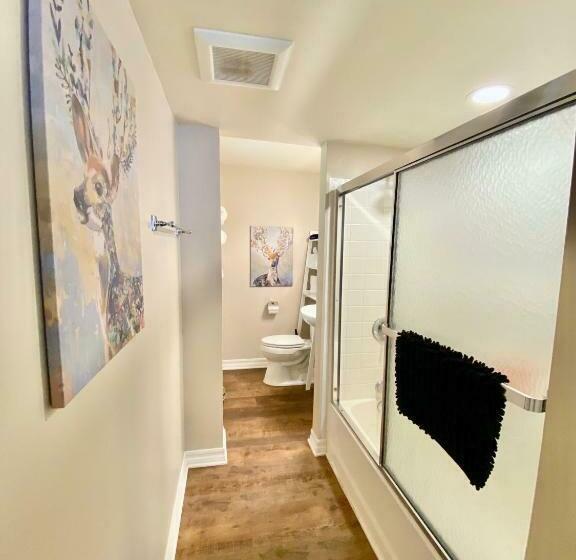 스탠다드 룸 킹사이즈 침대, Carriage House Inn