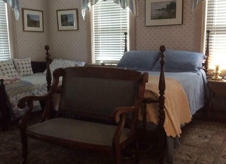 Номер Стандарт Трехместный, Clary Lake Bed And Breakfast