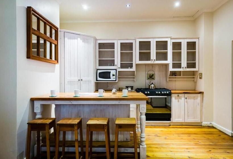 Apartamento 3 Dormitórios, Okiep Country