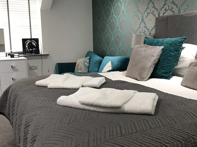 스탠다드 룸, Rose And Crown