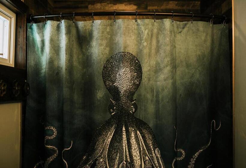 غرفة ديلوكس سرير كينج, Pitchwood Inn