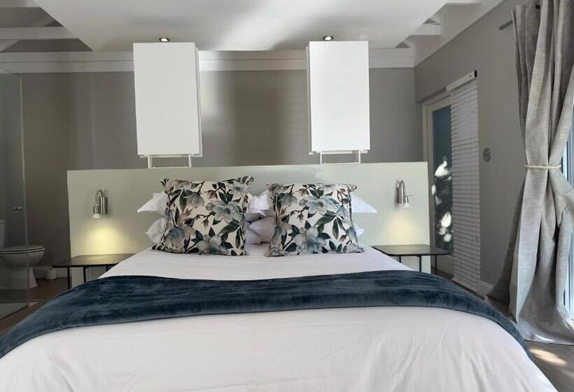 디럭스 룸, Serene Place Guest House & Conference Venue Affordable Luxury With Backup Power