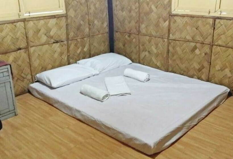 Номер Economy, V House