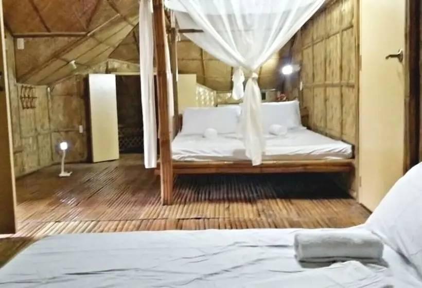 デラックスルーム, V House