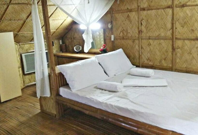 디럭스 룸, V House