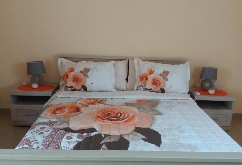 اتاق استاندارد سه تخته با چشمانداز باغ, Village House Novak Rijecani