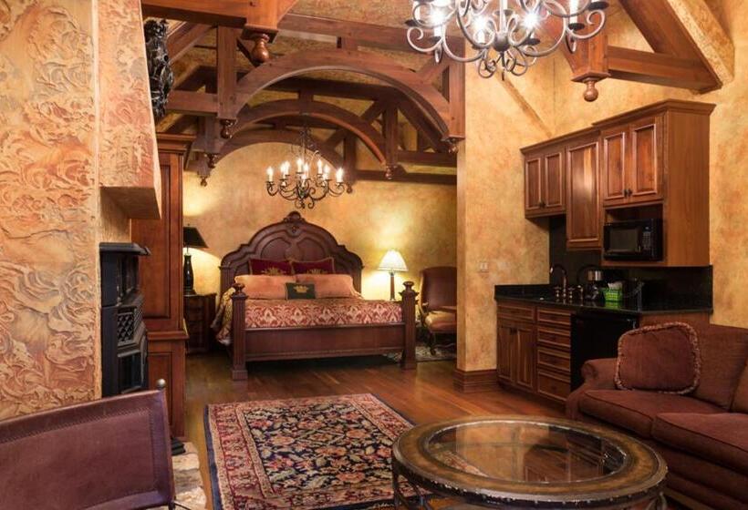 إستوديو قياسى سرير كينج, Landoll's Mohican Castle