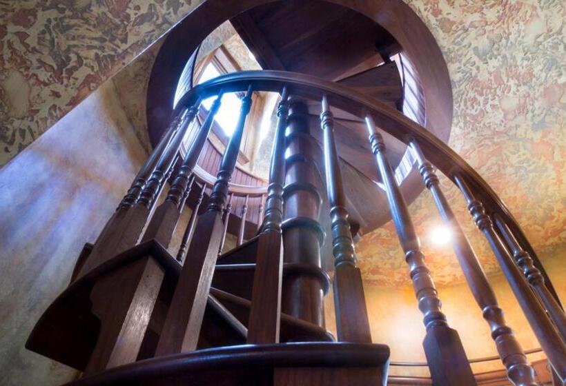 جناح رئاسى, Landoll's Mohican Castle