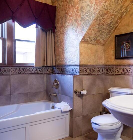 جناح رئاسى, Landoll's Mohican Castle