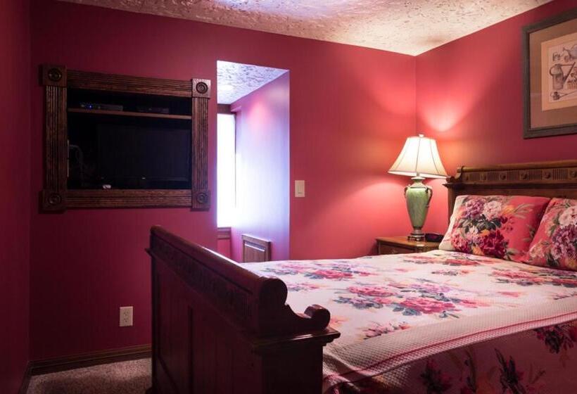 جناح, Landoll's Mohican Castle