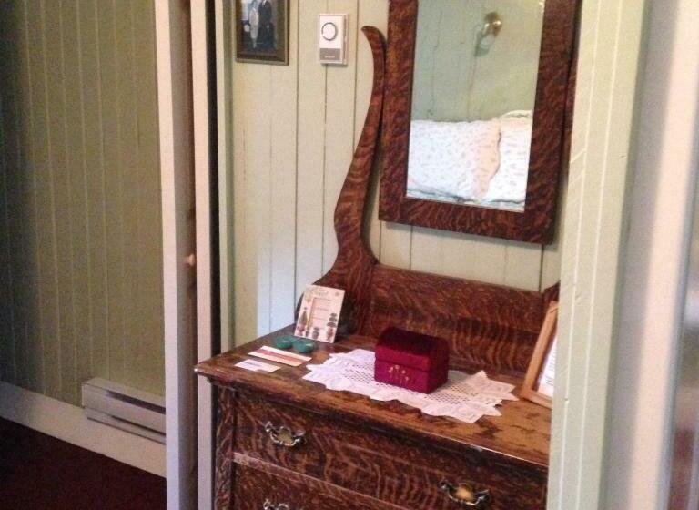 标准间, Auberge Les Blancs Moutons