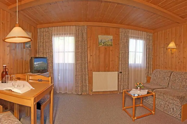 バルコニー付き１ベッドルームアパートメント, Gasthof Islitzer