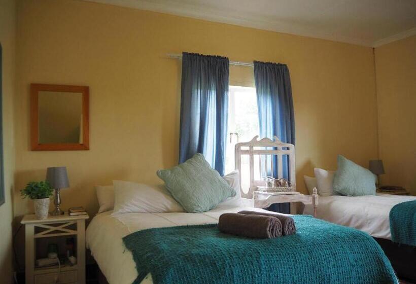 غرفة قياسية ثلاثية, Riverview Country Inn