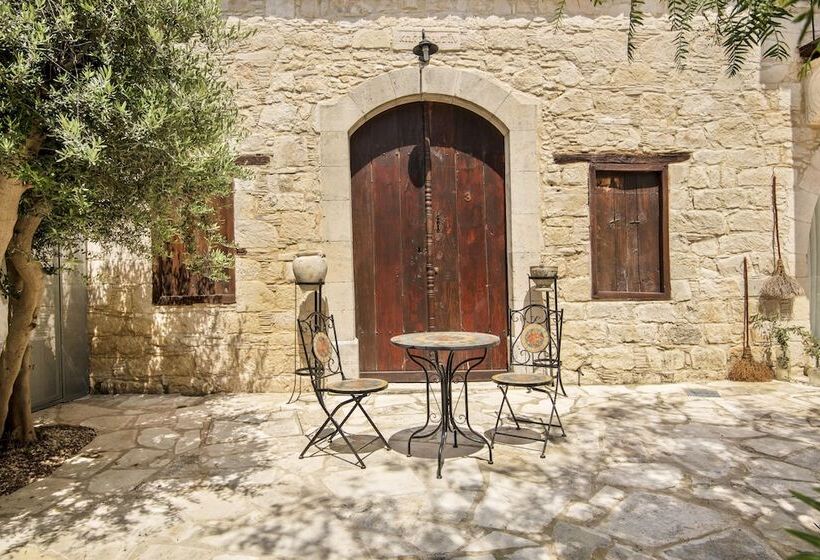 סוויטה נשיאותית, Meleni Cottage Houses