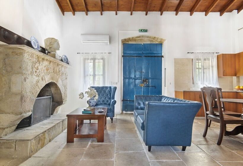 סוויטה נשיאותית, Meleni Cottage Houses