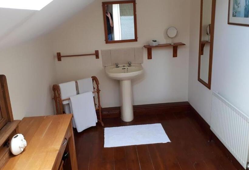 バルコニー付きデラックスルーム, Birchdale House B&b