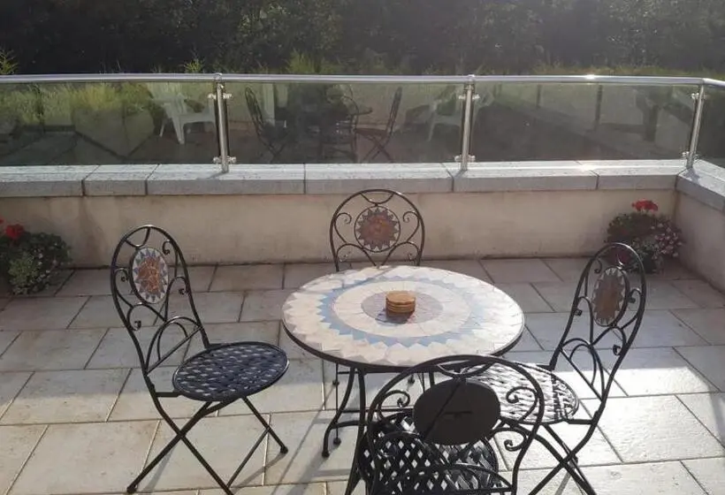 バルコニー付きデラックスルーム, Birchdale House B&b