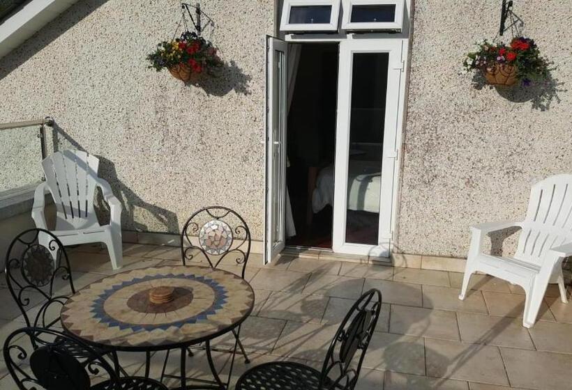 バルコニー付きデラックスルーム, Birchdale House B&b