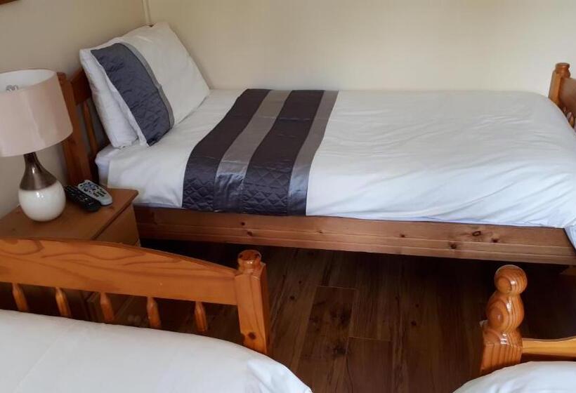 浴室共有スタンダード４人用ルーム, Birchdale House B&b