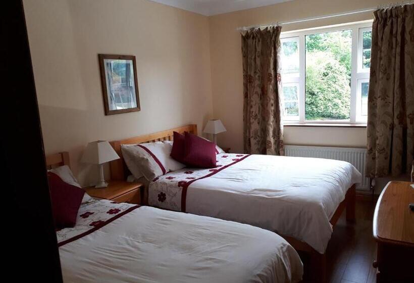 バスルーム共有のトリプルスタンダード, Birchdale House B&b