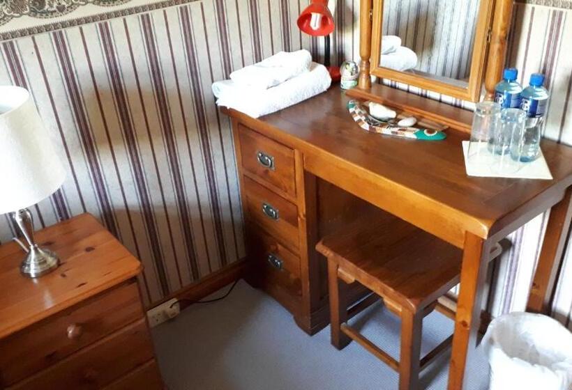 バス共有のスタンダードルーム, Birchdale House B&b