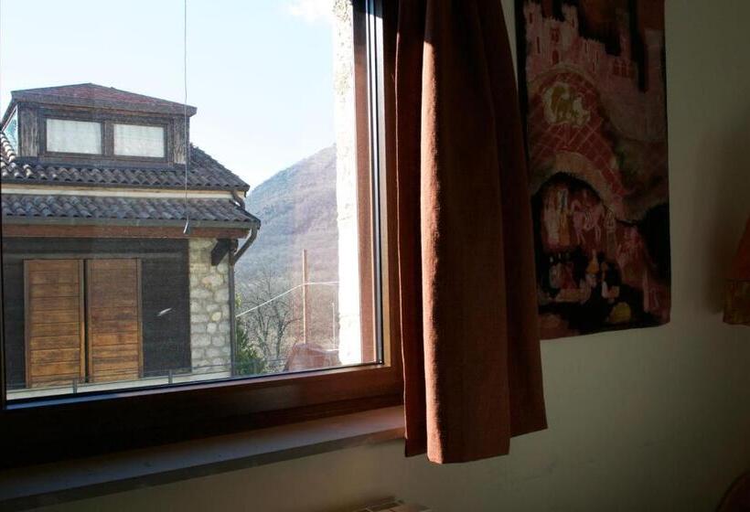 غرفة قياسية, Azienda Agricola Il Querceto