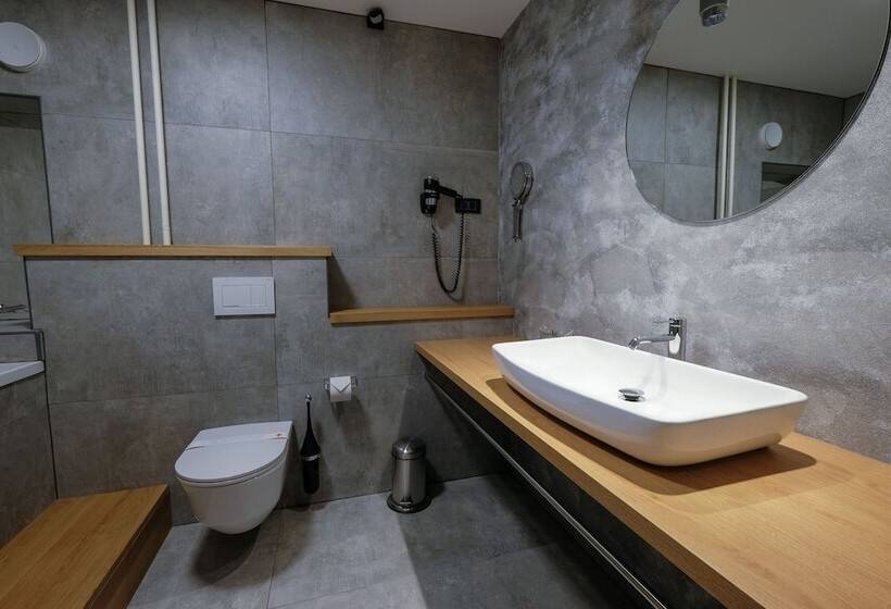 اتاق سوپریور, Kunst