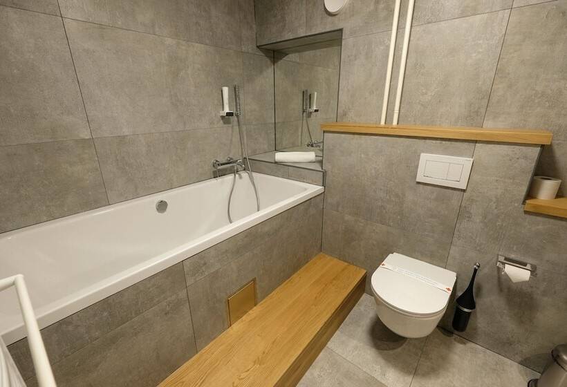 اتاق سوپریور, Kunst