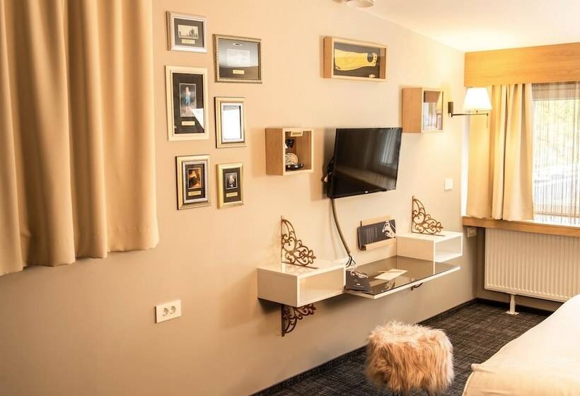 اتاق سوپریور, Kunst