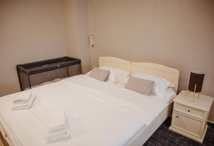 اتاق کلاسیک چهارنفره, Kunst