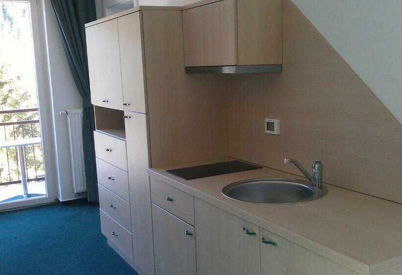 آپارتمان 2 خوابه, Rakitna