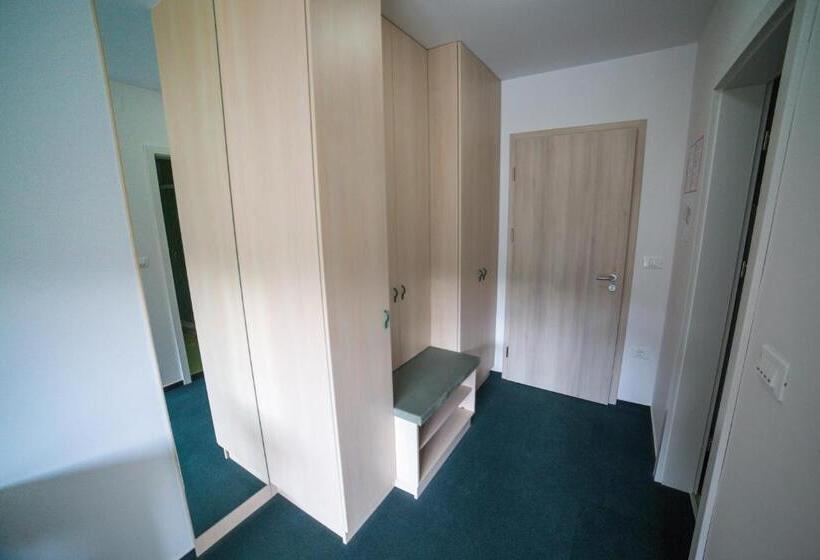 اتاق استاندارد, Rakitna