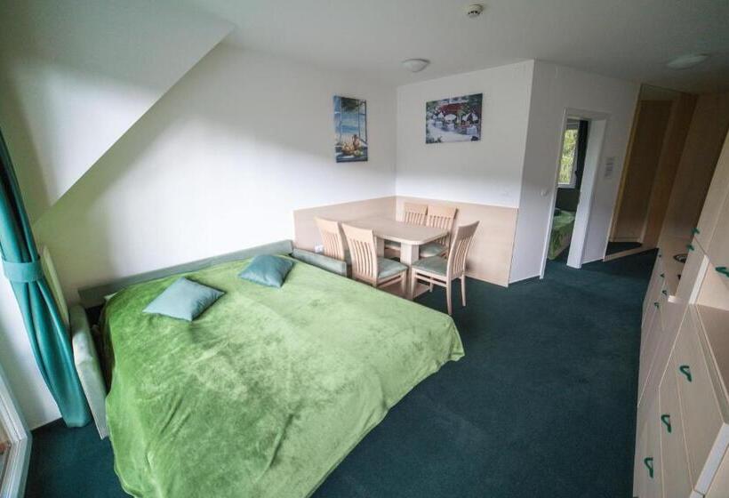 آپارتمان 2 خوابه, Rakitna