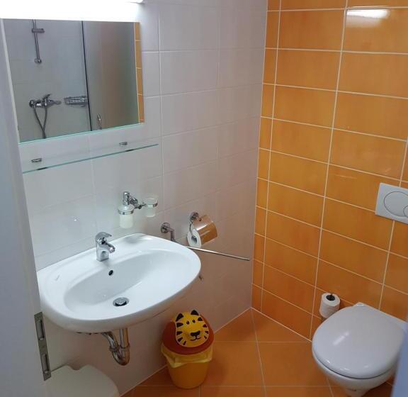 اتاق استاندارد با چشمانداز باغ, Rakitna