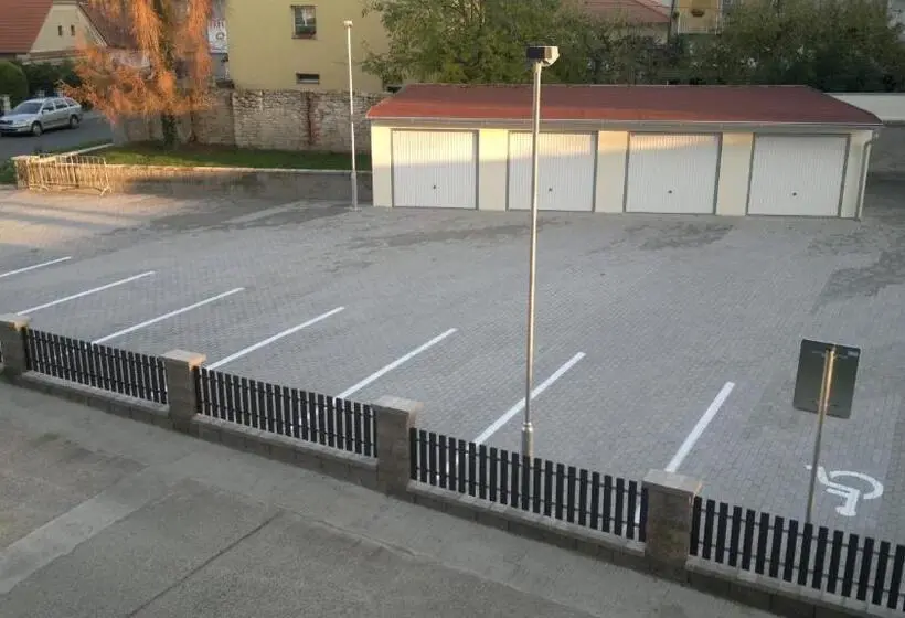 Huoneisto 1 Makuuhuone, Terek